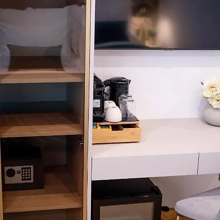 Amelie Luxury Πανσιόν